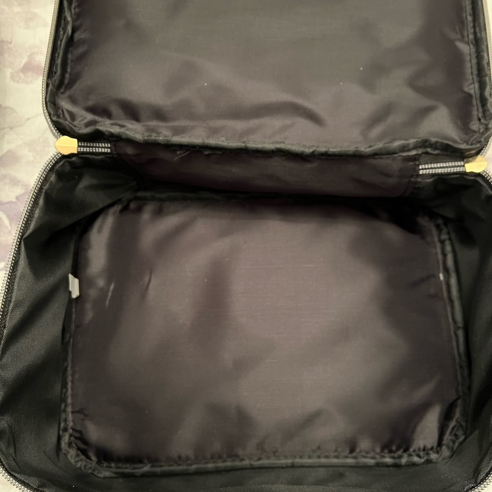 Kestrel Make Up Bag - Picture 6 of 11